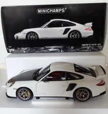 Porsche 911 GT2 RS Année 2011 Minichamps 100069400