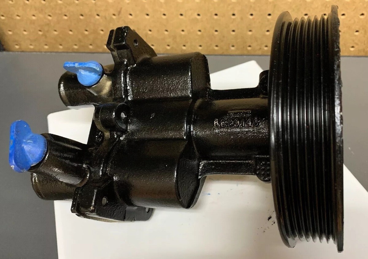 Mercury Mercruiser Quicksilver Raw Water Sea Pump 46-8M0137215 