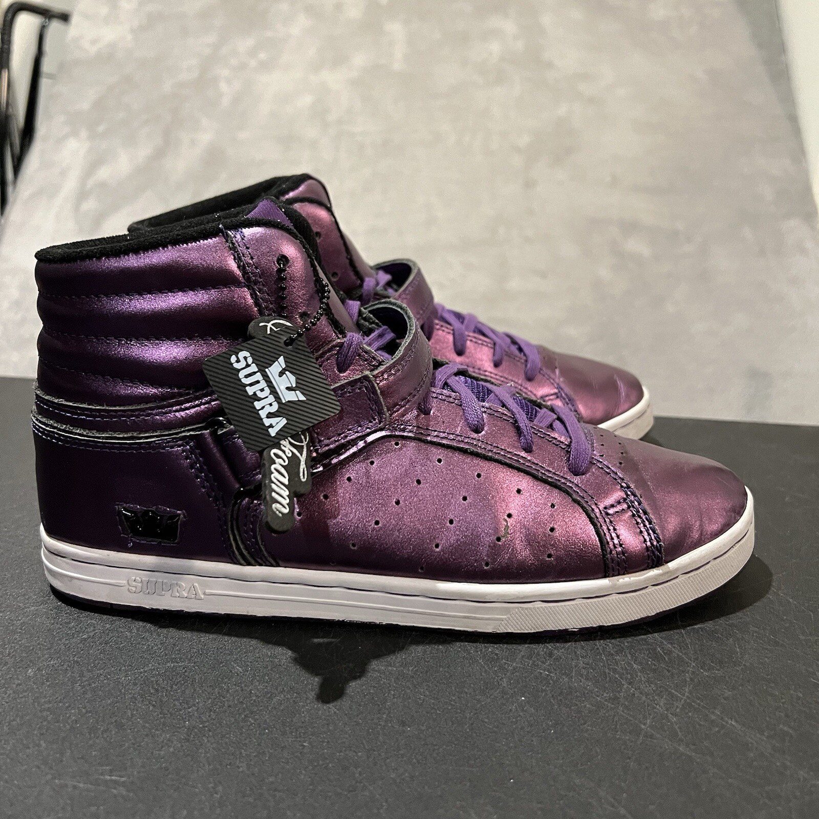Supra Suprano Men's 10 Purple Metallic Skateboarding High Top