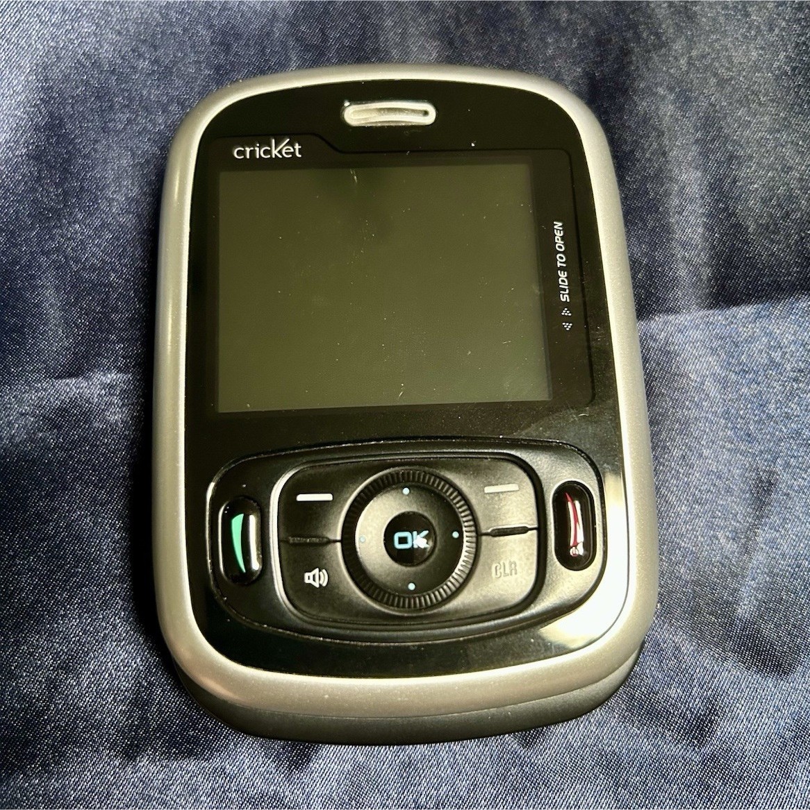 PCD 8525 Cricket CDMA Slider Phone QWERTY Keyboard Silver/Bl