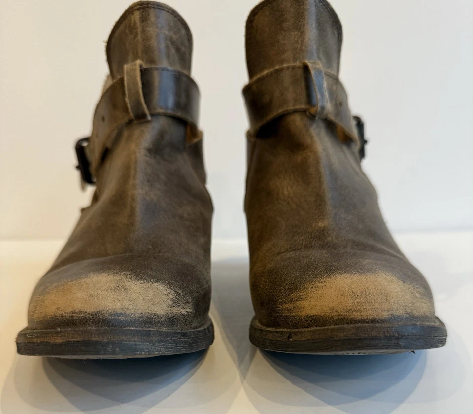 Very Volatile Los Angeles Women’s 8 Leather Ankle Bootie Brown Buckle Slip On - Image 3 of 4