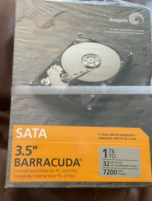 SEALED Seagate Barracuda 1 TB 32MB 3.5'' SATA Internal PC Mac Hard Drive (A15)