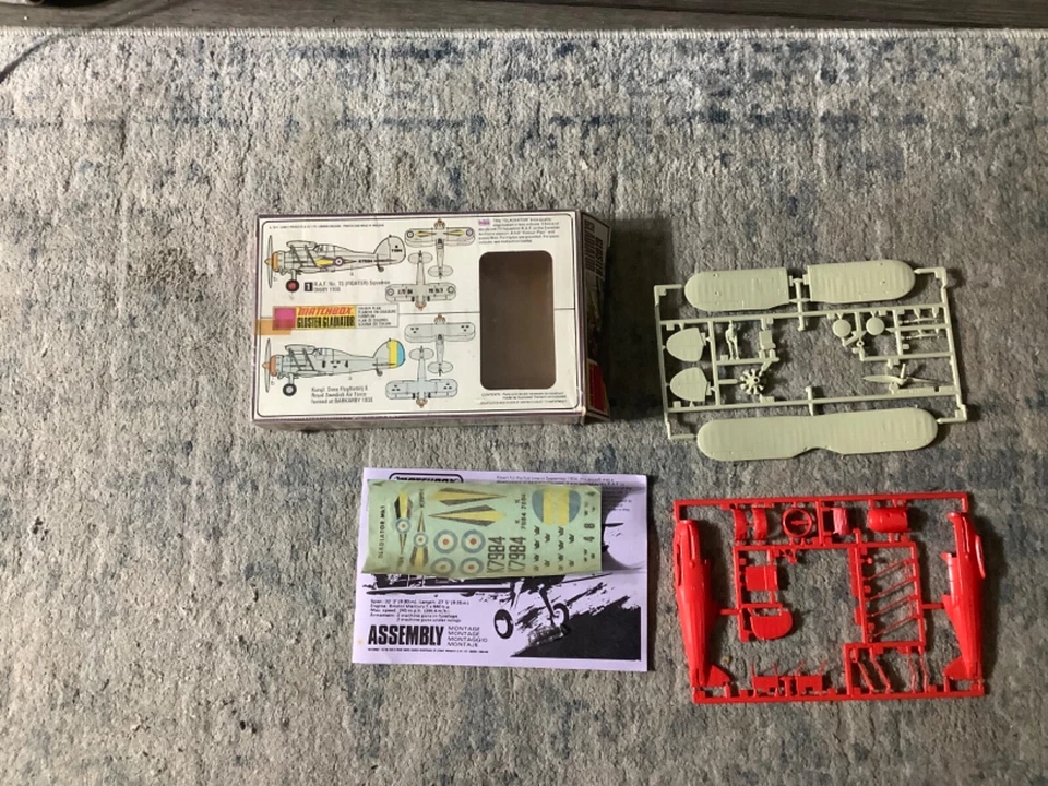 1/72 Scale Matchbox, Gloster Gladiator Airplane Model Kit #PK-8. Complete - Image 2 of 2