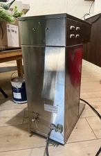 Curtis DG500GT12A000 automatic airport coffee brewer with digital controls