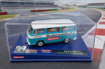 Carrera 32039 Digital 132 VW Bus T2b ''Carrera Fürth'' Clubmodell 2024 - NEU / OVP