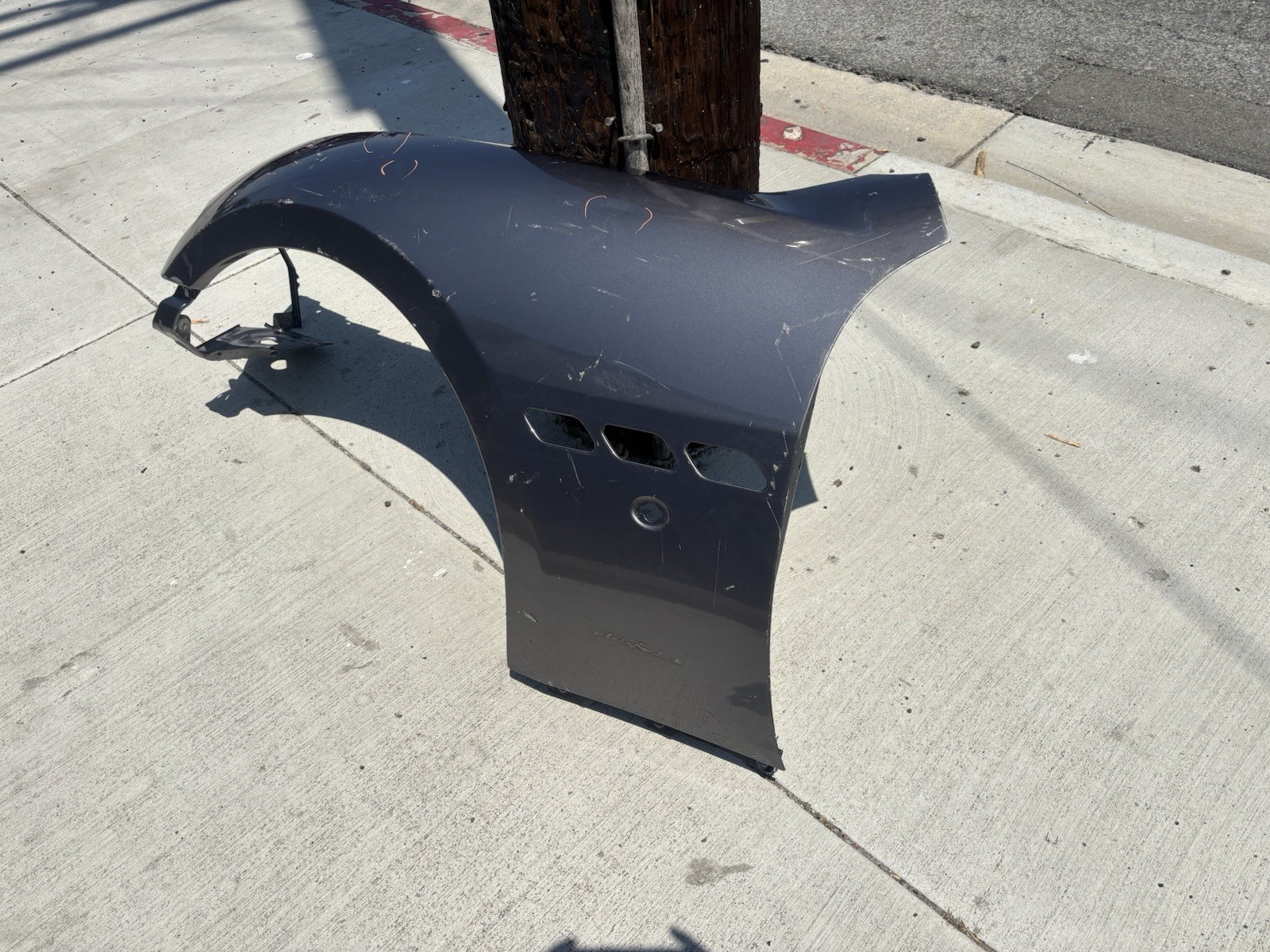 MASERATI GRANTURISMO FENDER LEFT 2008 2009 2010 2011 2012 2013 2019 980145038