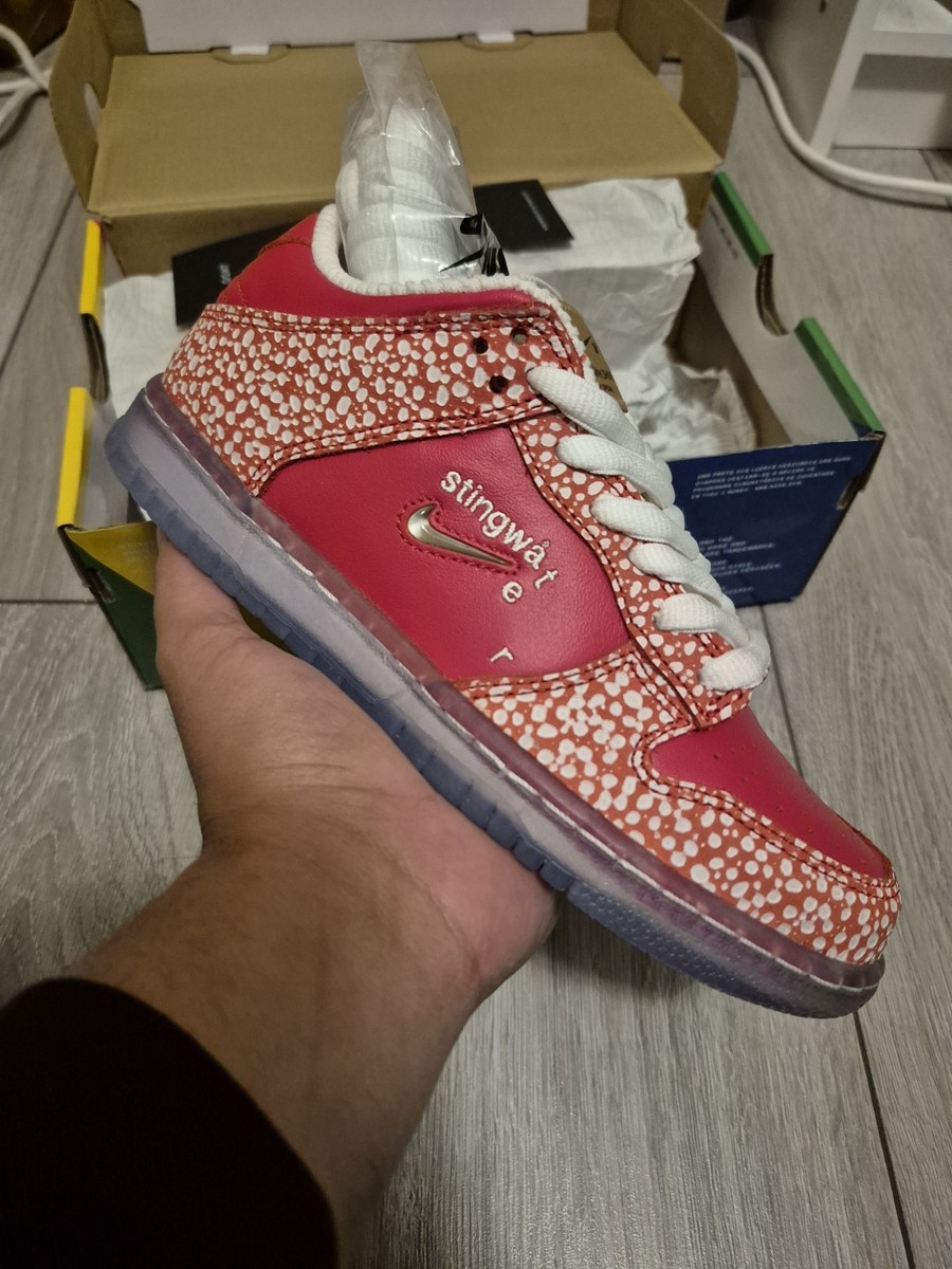 nike sb dunk stingwater magic mushroom