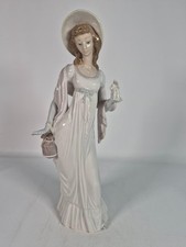 Lladro DAINTY LADY Figurine 4934 Damaged Fingers to Right Hand