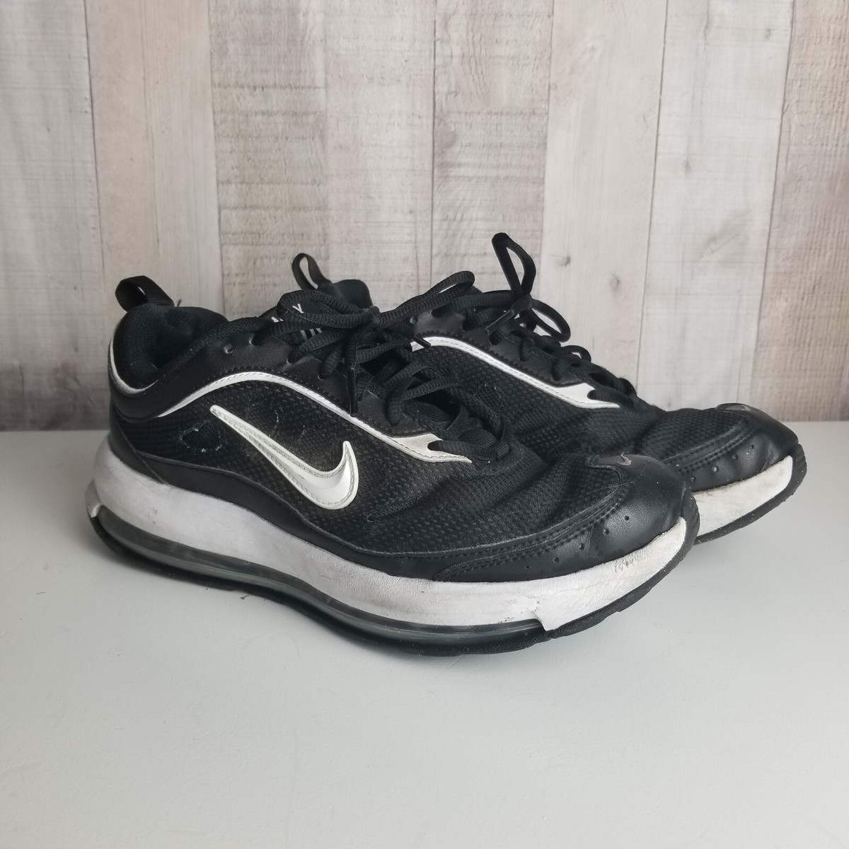 Nike sneakers Men size 8.5 WORN Nike men main image 3