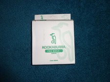 Kookaburra Pro Bails (4 w zestawie) Junior **Nowe