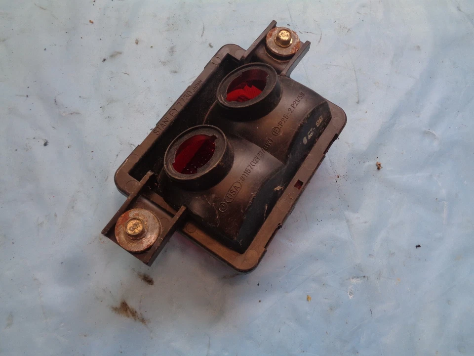 1993 Kawasaki ZX 600 R C rear brake tail light Ninja 87 88 89 95 - Image 3 of 3