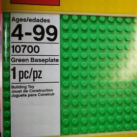 LEGO CLASSIC Green Baseplate 10700 10" x 10"  - 32 studs x 32 studs NEW