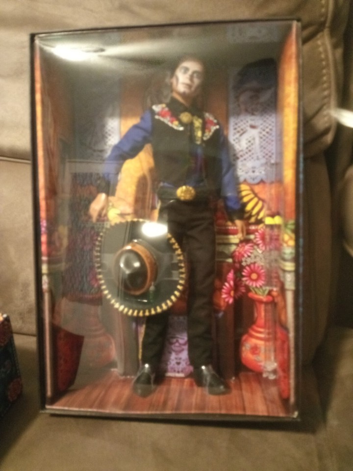 Barbie Ken Dia De Los Muertos 2022 Par Mattel, HBY10, édition Collector Mexique NRFB