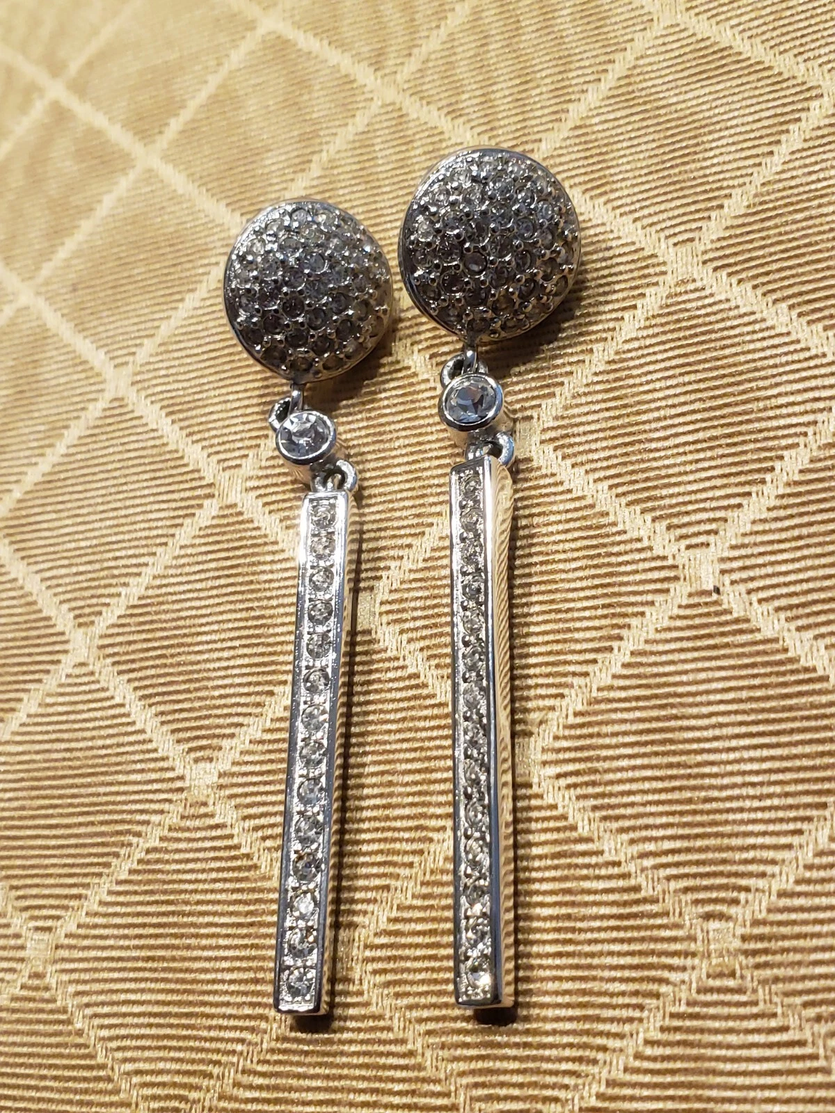 Boucles d'oreilles percées en strass transparent goutte dangle ton argent Christian Dior