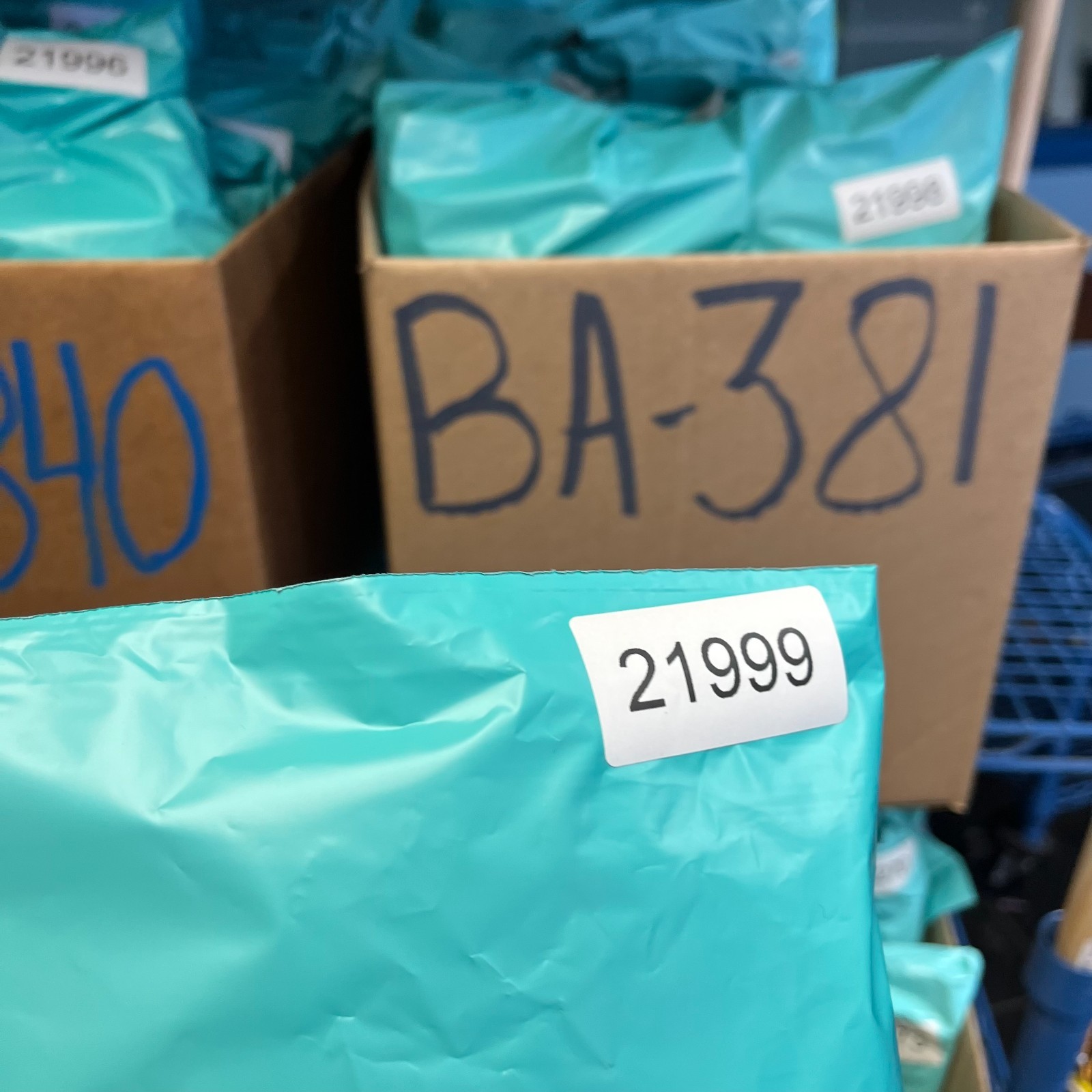 Brooks Brothers Original Polo Men's Shirt Size L Red White Striped Button Down thumbnail 13