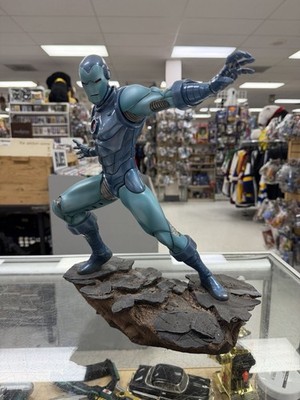 Marvel Iron Man Stealth Suit Statue By Sideshow Collectibles 210/500