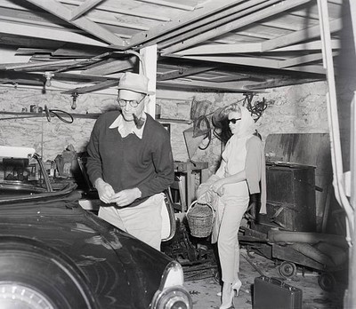 Roxbury CT Eyes shuttered hair bound a scarf Marilyn Monroe carri- 1956 Photo