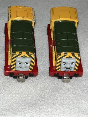 Thomas Friends Take n Play Along Train Tank Engine - Iron Arry & Iron Bert