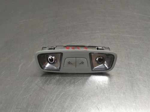 8V0947111B Luce Interna per AUDI Q3 SPORTBACK (F3N) 35 TDI 2019 949221 - Foto 1 di 10