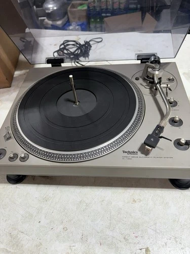 Technics SL-1360 Automatic turntable