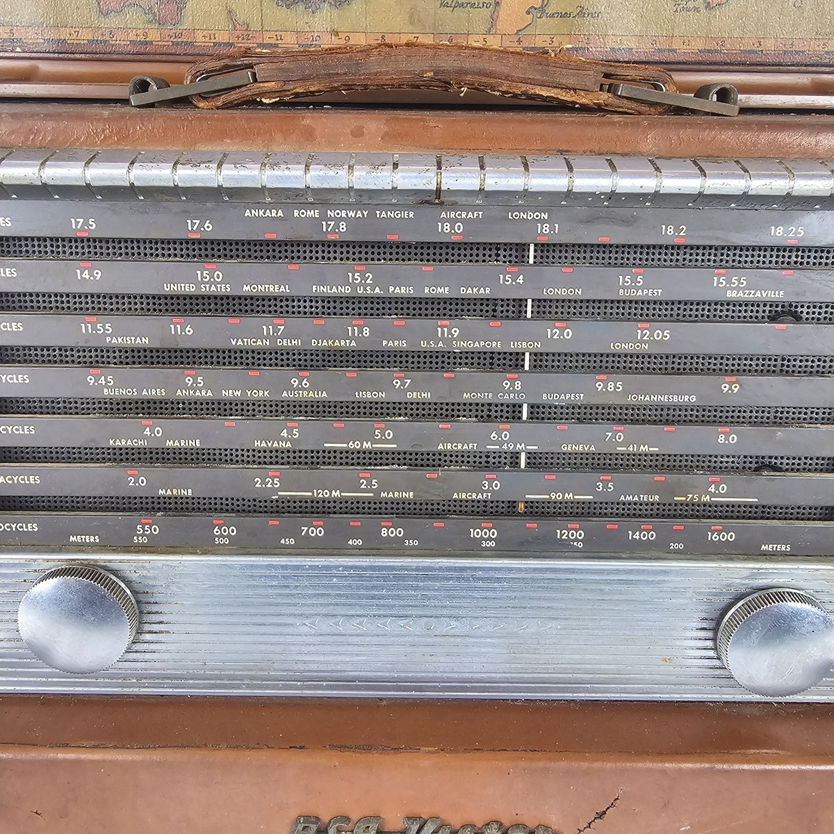 Vintage 1954 RCA Victor Strato-World Short-Wave Radio (3-BX