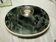 Vintage HEALTH O METER BATHROOM SCALE 300 pounds Model  72 Black MARBLED Works