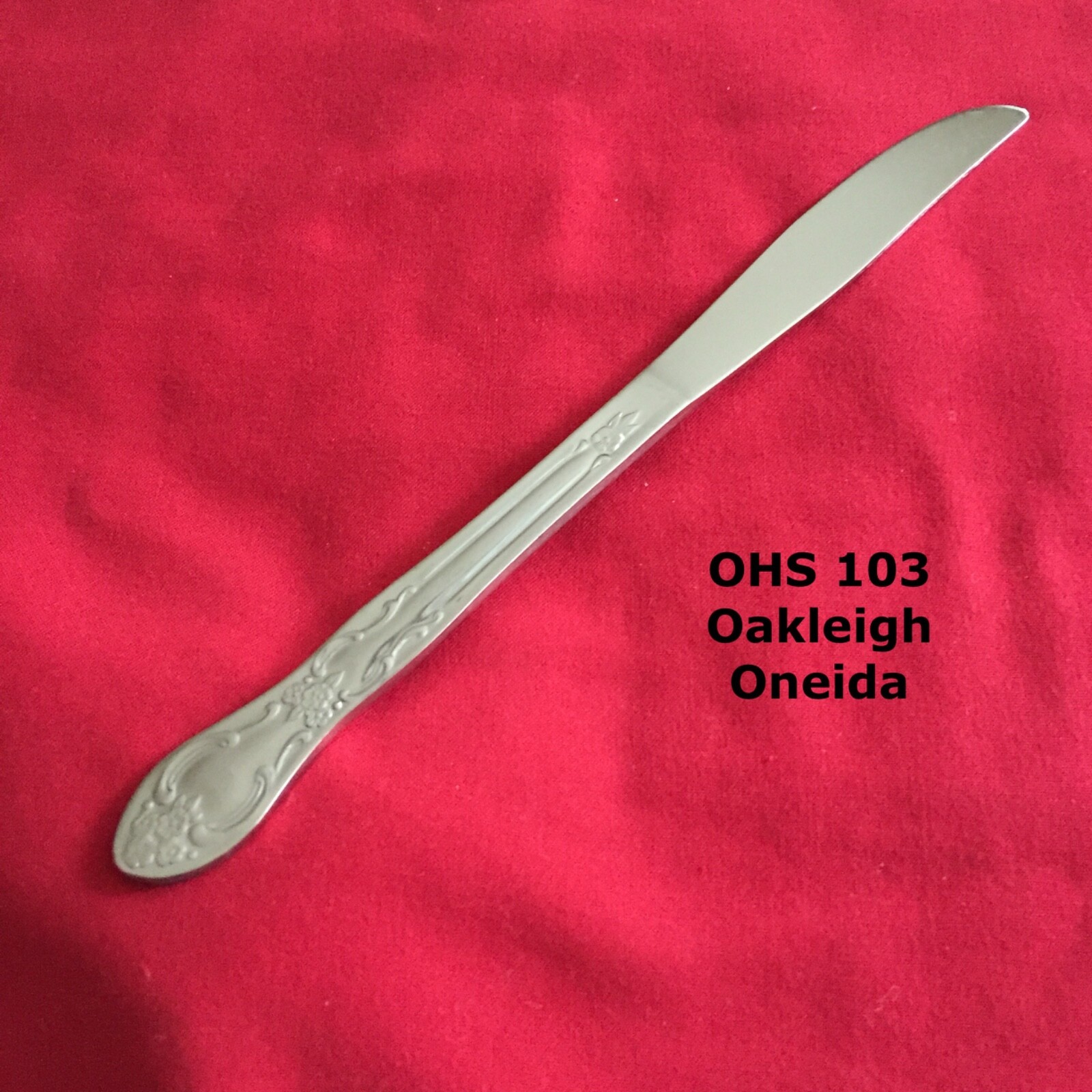 Oneida OAKLEIGH OHS 103 Dinner Knife  8 3/8