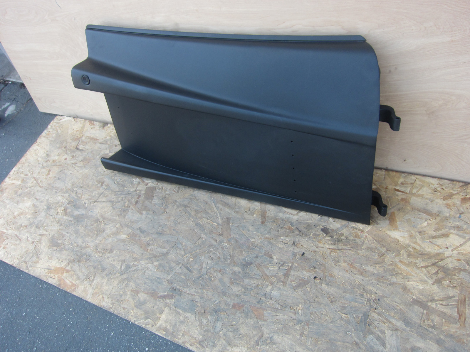 Ferrari Testarossa RH Door Part # 61540600