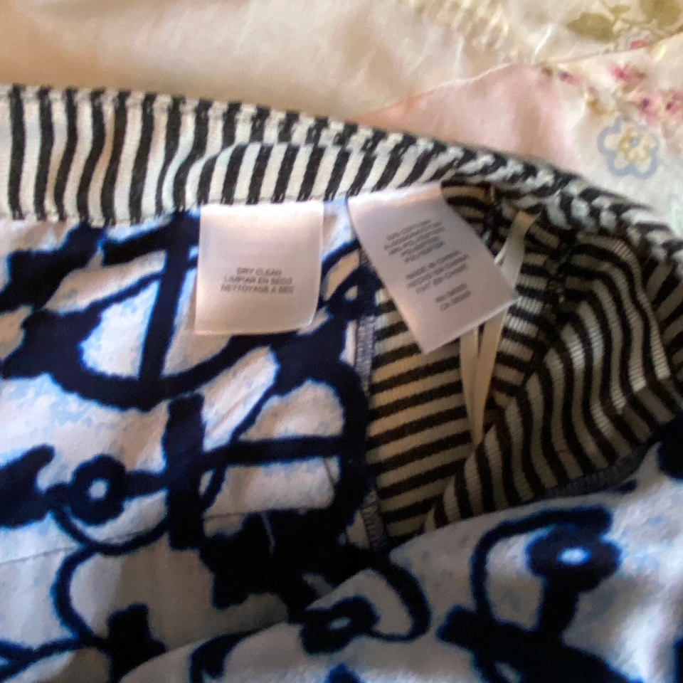 6 shorts femininos Rachel Rachel Roy mistura de algodão listrado preto e branco  - Imagem 3 de 4