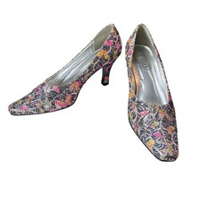 Zapatos de salón Amanda Sparkle para mujer 8,5 mariposas suela de cuero 3,5" tacón femenino