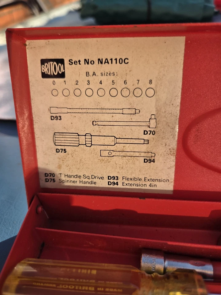 VINTAGE BRITOOL NA110C  1/4 " DRIVE BA SOCKET SET  ALL ORIGINAL AND COMPLETE - Image 2 of 4