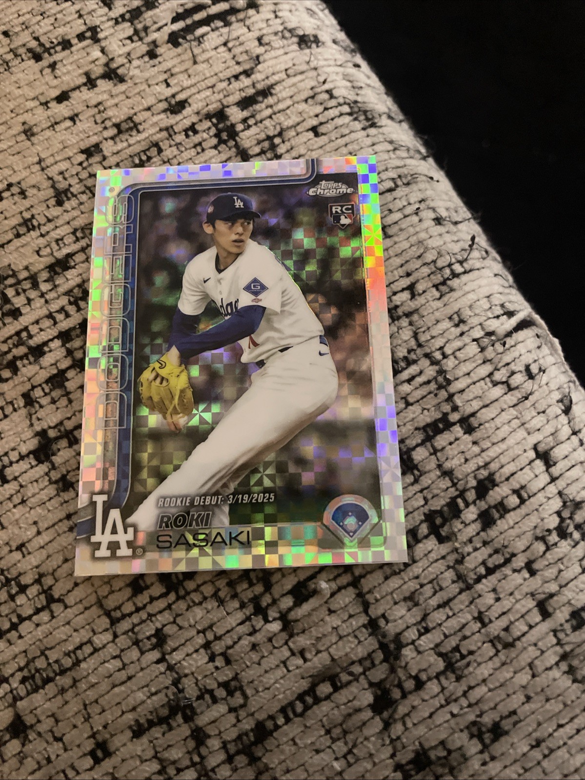 2025 Topps Chrome - Roki Sasaki #217 X-Fractor (RC)