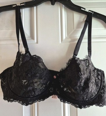 VICTORIA'S SECRET Bra - 38C - Lace Cups, Underwire, Adj. Straps, Hook/Eye Close