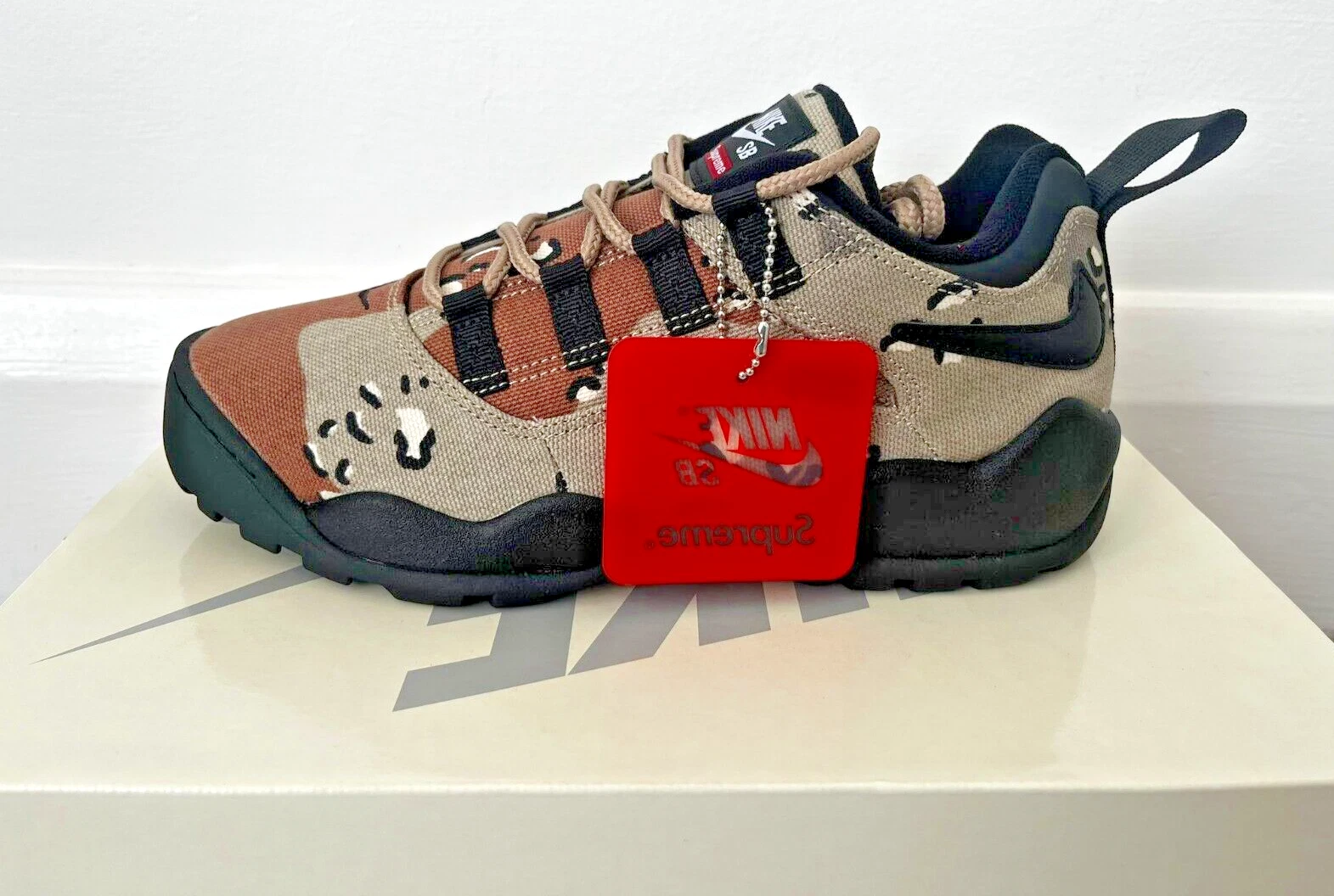 Camouflage Supreme Nike SB Darwin Low Desert   UK 7 / US 8  EN MAIN   Vendeur de confiance ✔️
