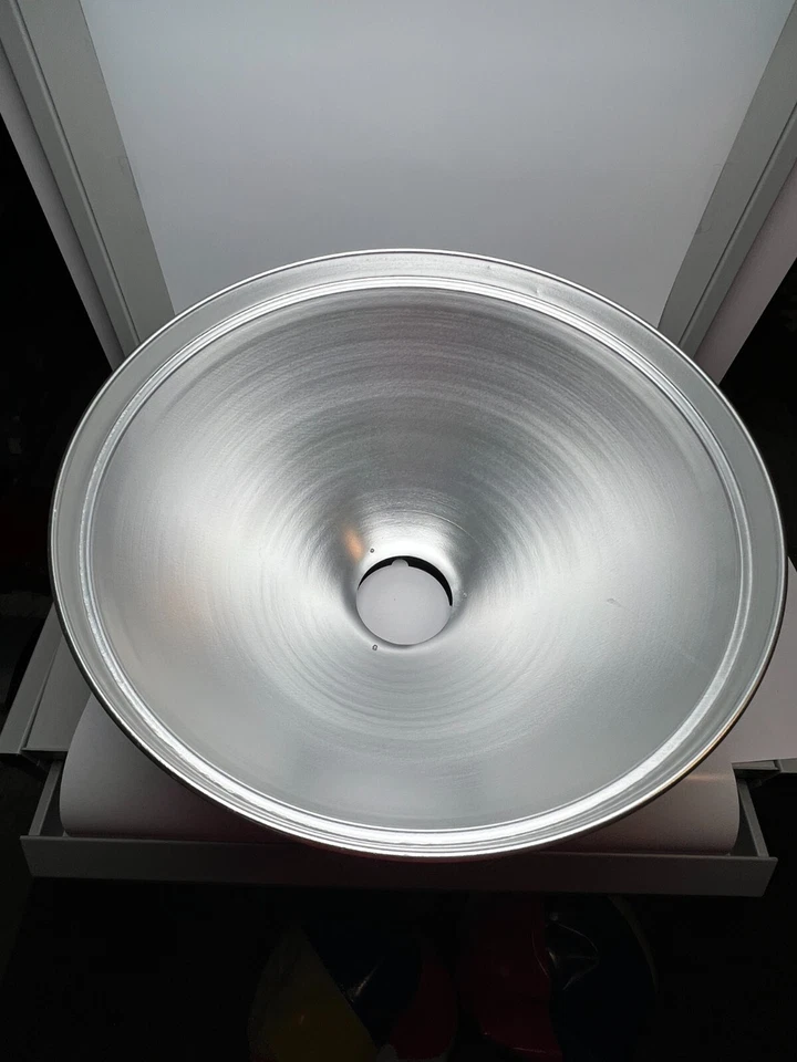 Perfect Speedotron 20" Universal Grid Reflector - Image 3 of 3