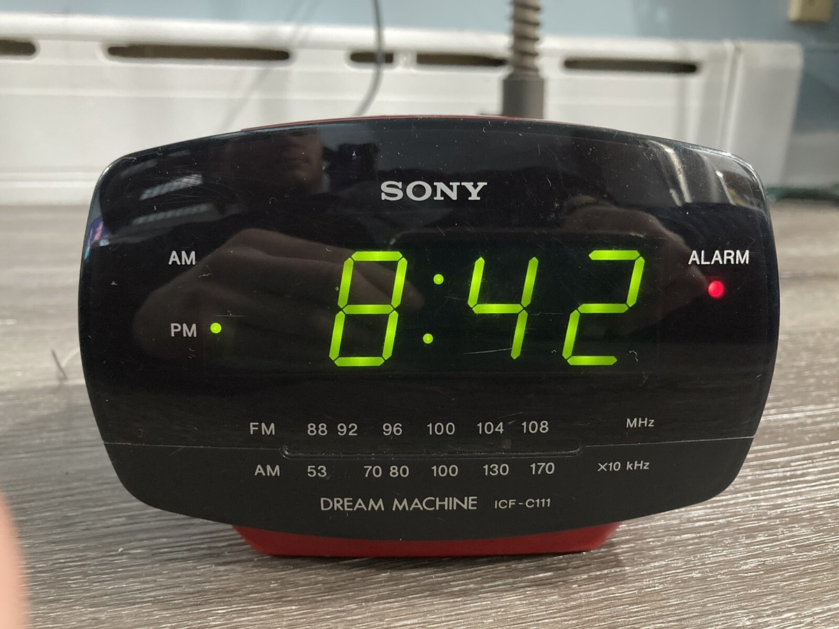 Vintage Retro RED SONY Dream Machine ICF-C111 FM/AM Alarm Clock