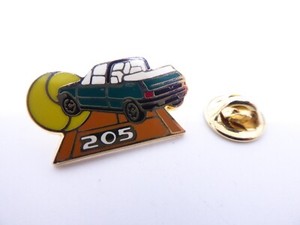 Pin'S Peugeot 301 Zamac Helium Paris Ref 4022 - Broches et Pin's divers (9059539