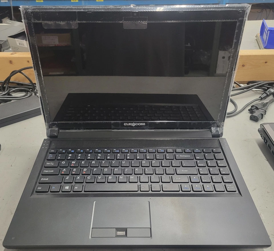 EUROCOM P150SM Racer 3 ;15.6 Inch FHD; GTX 770m;2GB RAM;1TB HDD;USED - Image 2 of 4