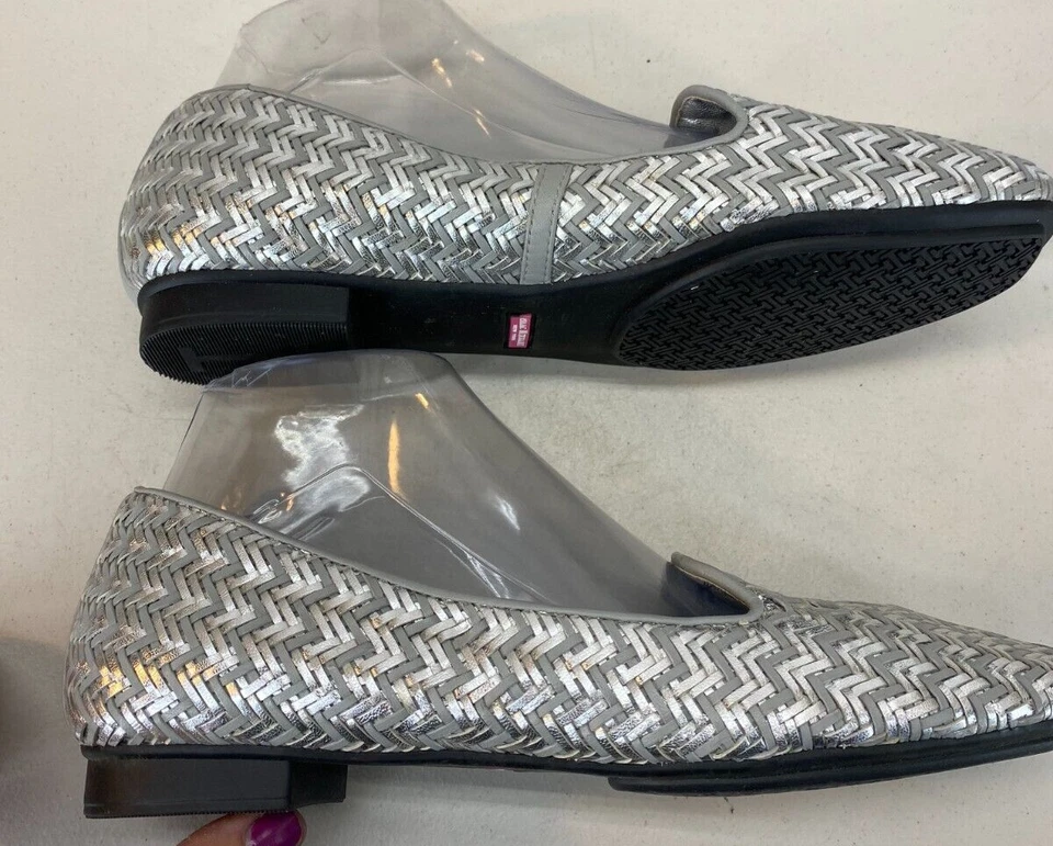 Zapato plano Isaac Mizrahi de cuero tejido talla 8 M EE. UU. Foto 2 de 4