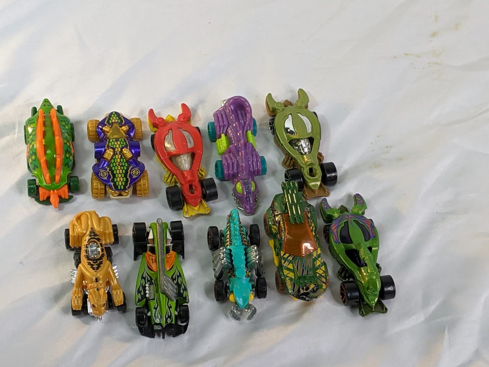 Hot Wheels Street Beasts Snake Cars Lot Of 10 Green/Purple Reptile Diecast 1:64 - Image 4 of 4