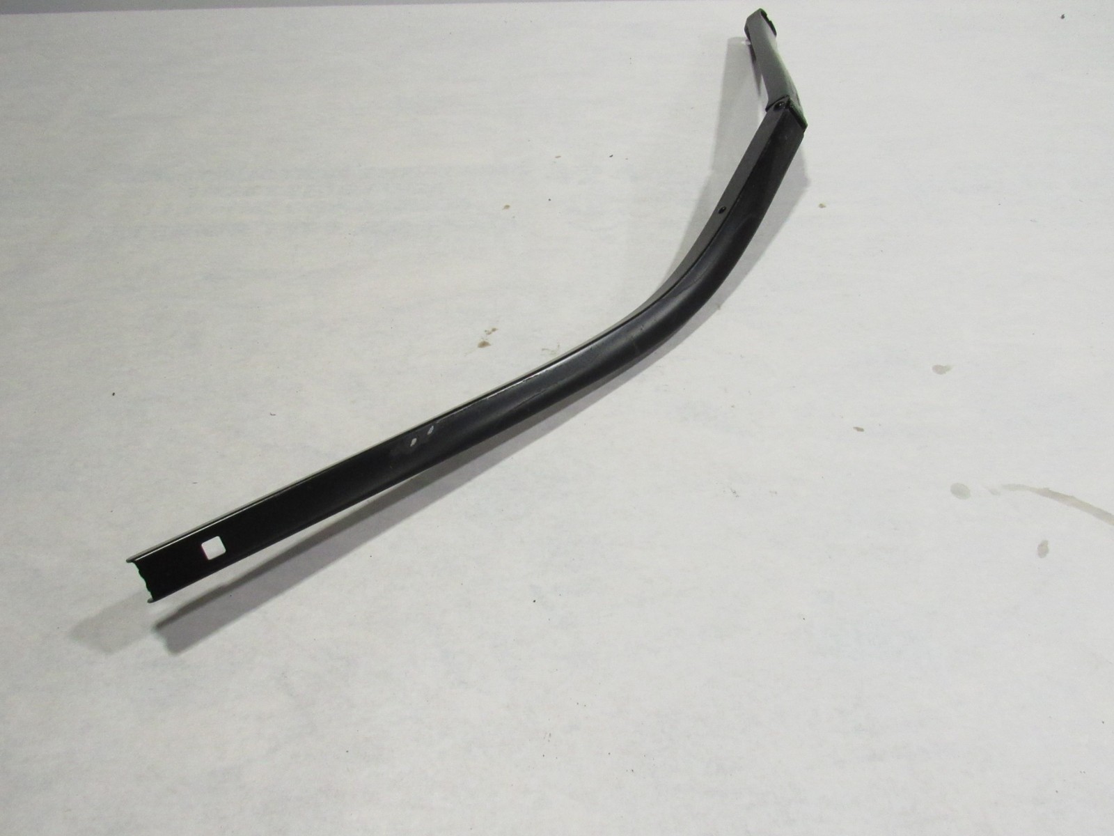 20-23 McLaren GT 2021 Front Right Passenger Windshield Wiper Arm |:Y
