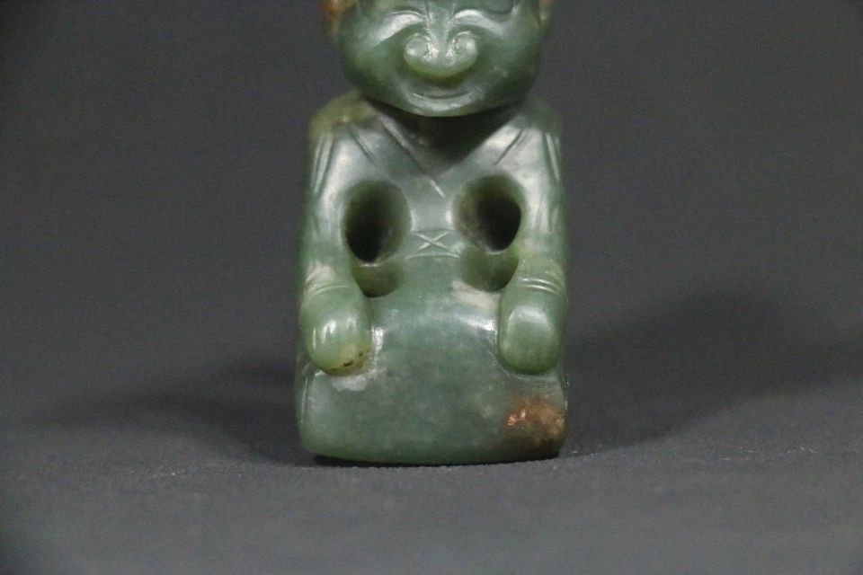China old Shang Dy green jade Carved fortune god Figure statue pendant 商代青玉神人挂件 - Image 3 of 4
