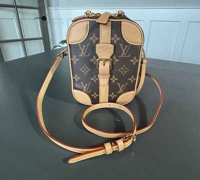 Louis Vuitton Vertical Valisette 