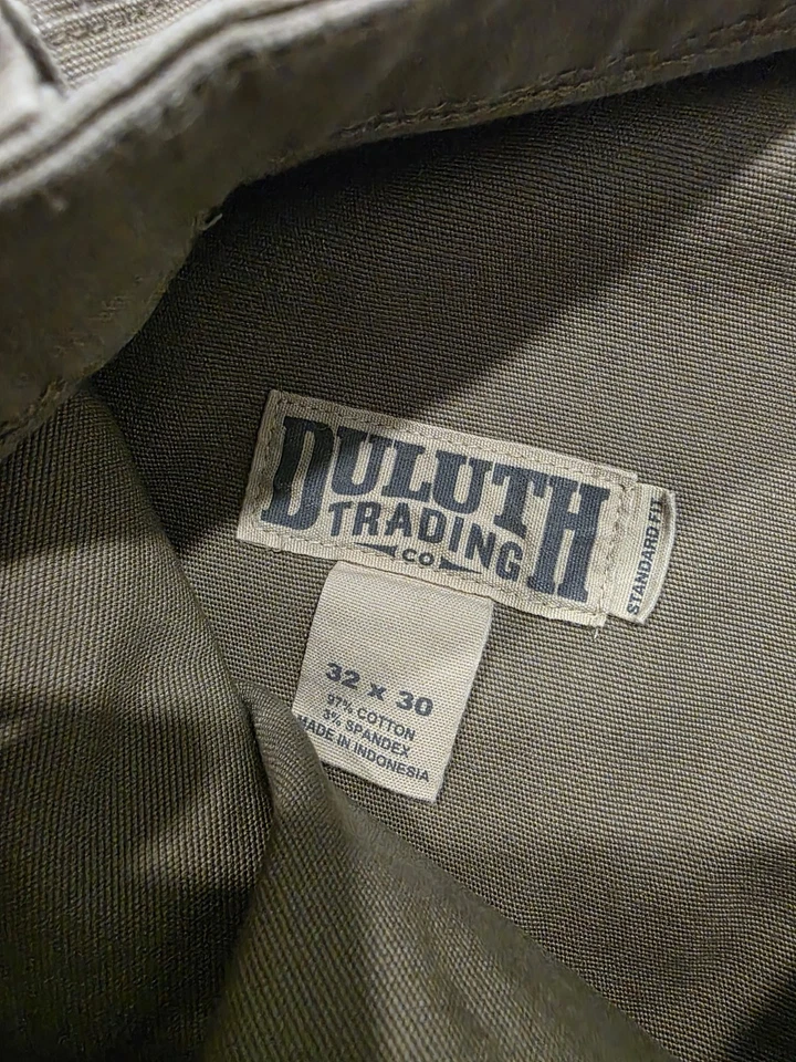 Manguera flexible contra incendios de lona Duluth Trading para hombre 32x28 ajuste relajado senderismo al aire libre Foto 2 de 4