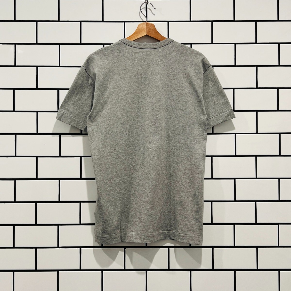 COMME des GARÇONS コムデギャルソン　ゴールドハート　Tシャツ PLAY COMME des GARCONS プレイ コムデギャルソン ゴールド