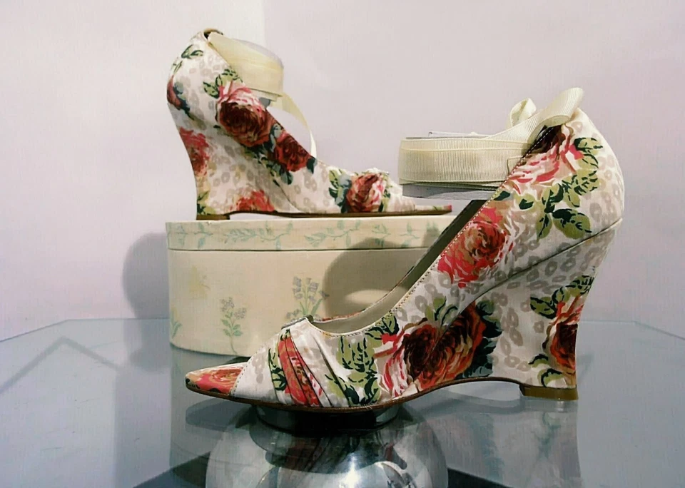 Karen Millen Sandalia Wedges Multicolor Floral Print Tejido Rosas Banda Cordones - Imagen 3 de 4