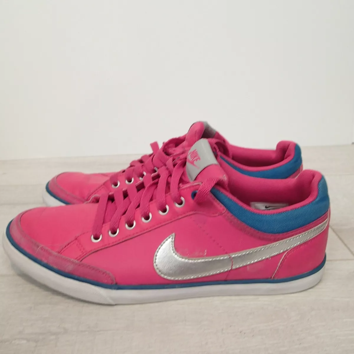 Nike Capri III LTH Women Size 10 Hot Pink Low Sneakers 579619-600 | eBay