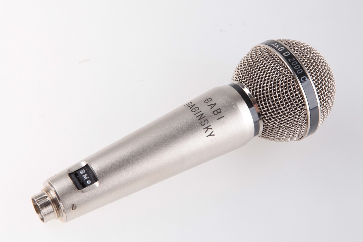 AKG D 2000 E ダイナミックマイク AKG D2000 E dynamic Vintage Microphone for live vocals fully