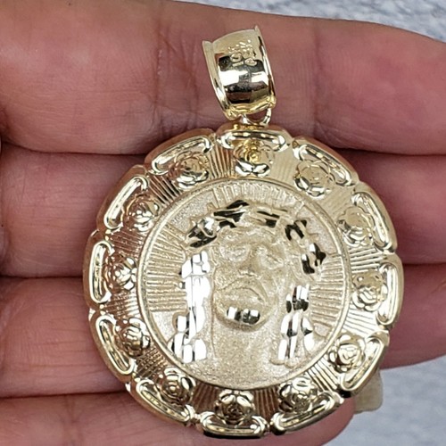 Big 10k gold virgin Mary Jesus pendant 