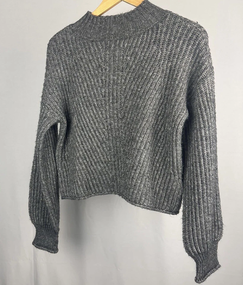 Suéter para mujer SO gris medio cuello redondo manga larga suave elástico Foto 4 de 4